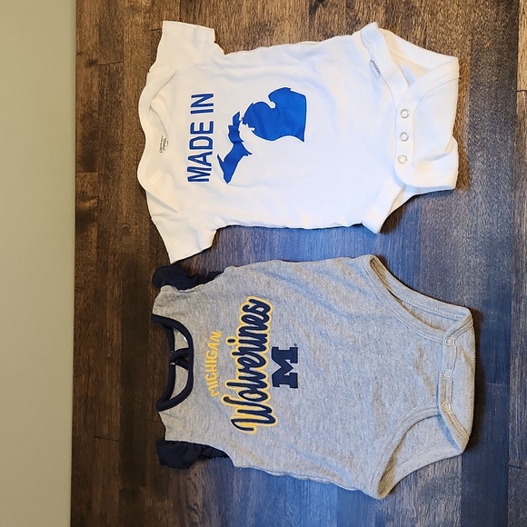 Set of Wolverines / Made in Michigan onesies - Picture 1 of 7